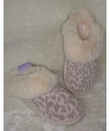 Stars Above Cozy Slip On Leopard Slippers Women&#39;s Size US 7 NEW - $15.83