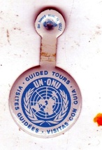 Vintage UN United Nations Guided Tour Fold Over Tab Pin Button New York ... - $5.25