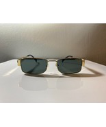 Unisex, gold framed sunglasses with rectangular smoke gray lenses - €8,61 EUR