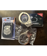 Police Badge &amp; Handcuff Cop Set Police Costume Accessory Combo for Kids NEW - $25.69 CAD