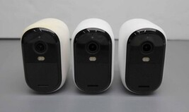 Arlo Essential XL VMC3352 Outdoor Wireless 2K 3 Cameras Set image 3