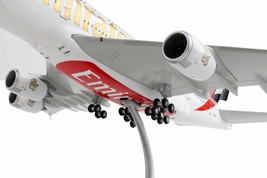 Airbus A380-800 Commercial Aircraft Emirates Airlines - New Livery White w Strip - £151.68 GBP