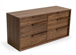 60" Walnut Manufactured Wood Six Drawer Double Dresser - $27,867.23 MXN
