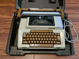 SMC Smith Corona Coronamatic 2200 Vintage Typewriter W/ Case NEEDS INK R... - $93.97 CAD