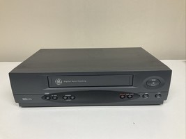 GE VG2050 vhs player/recorder (no remote) For Parts - $18.45