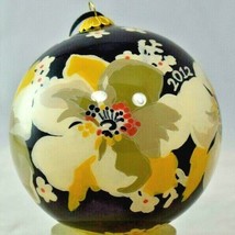 Vera Bradley Decorative Dogwood Glass Ornament with Padded Box (2012) 4&quot; Round - £14.76 GBP