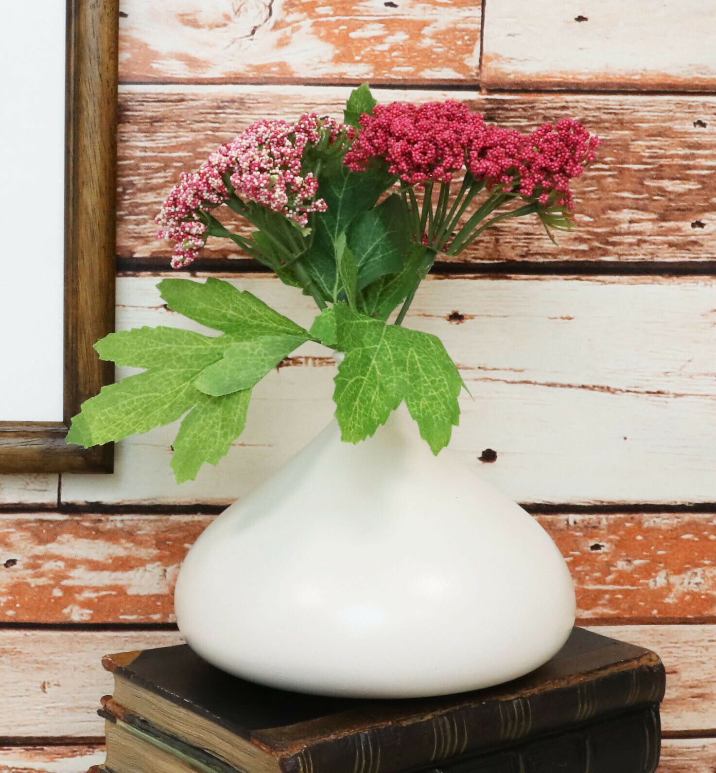 Teco Art Pottery by Frank Lloyd Wright Contemporary Satin White Kiss Vase Decor - $55.99