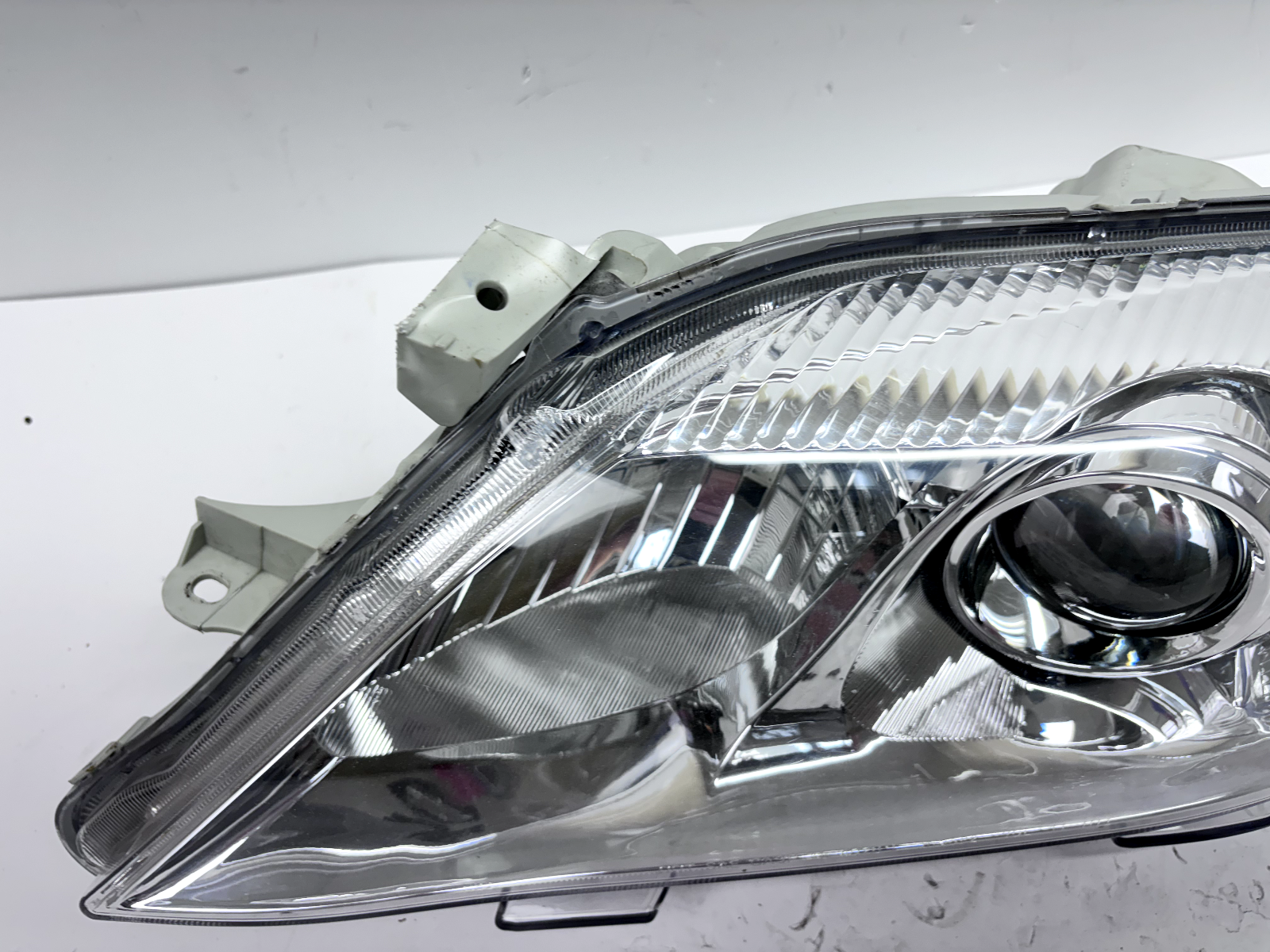 nice all tabs for 2010 2011 toyota camry front left headlight Item image 10