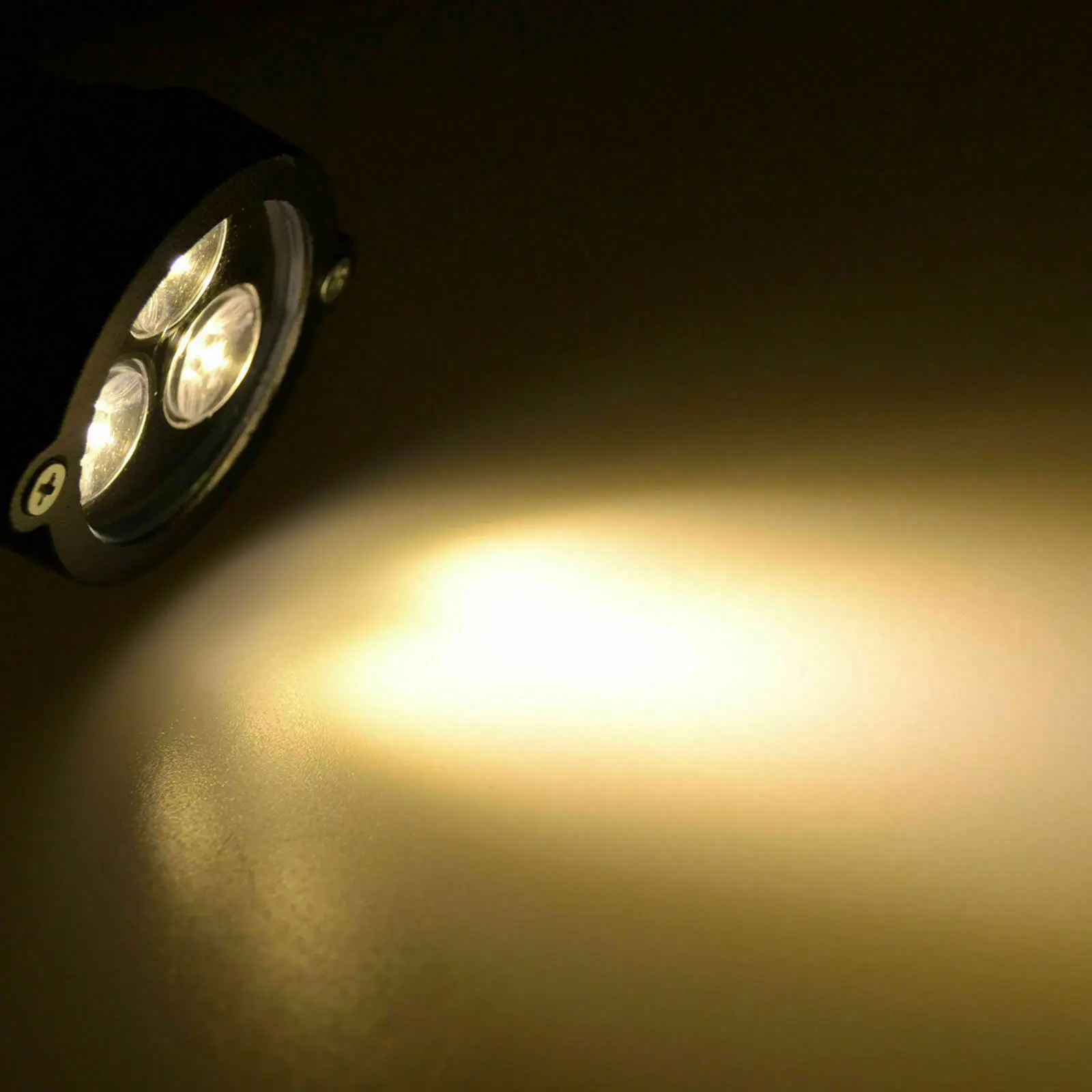 12W Outdoor Waterproof Spike Bulb IP65 Spotlight Multi LED scape Garden Light La - £146.27 GBP