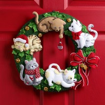 Bucilla Felt Wreath Applique Kit 15&quot; Round Holiday Housecats - £34.24 GBP