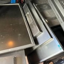 Lot of 10 22 inch Samsung monitors without stands - $1,845.35 MXN