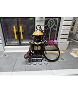 New Orleans Saints NFL Minifigure Keychain (1) - $225.09 MXN