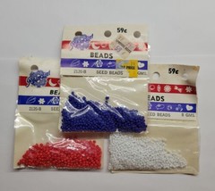 Vintage Paramount Seed Beads 8 Gms Red White And Blue #2120-B - £11.84 GBP