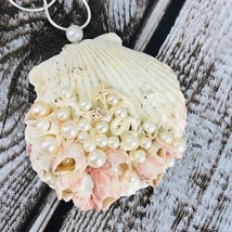 Clam Shell Barnacles Pearls Starfish Beach Pendant 24&quot; Chain St Augustine FL - £39.86 GBP