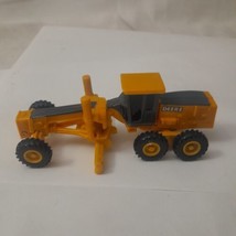 Ertl John Deere Yellow Tractor Ertl Model Toy Kids Farm - $11.88