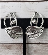 Vintage Sarah Coventry Clip On Earrings - Statement Earrings Leaves Silver Tone - £11.87 GBP