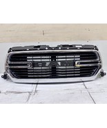 2019-2024 Dodge Ram 1500 Chrome Front OEM Grille Used Silver 68404863AF - $7,273.21 MXN