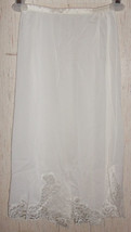 EXCELLENT WOMENS VINTAGE Gossard ARTEMIS IVORY HALF SLIP  SIZE 24 AVERAGE - £18.69 GBP