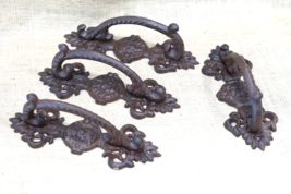 4 LARGE HANDLES RUSTIC CAST IRON BARN DOOR HANDLES SHED GATE PULLS FANCY... - £30.45 GBP