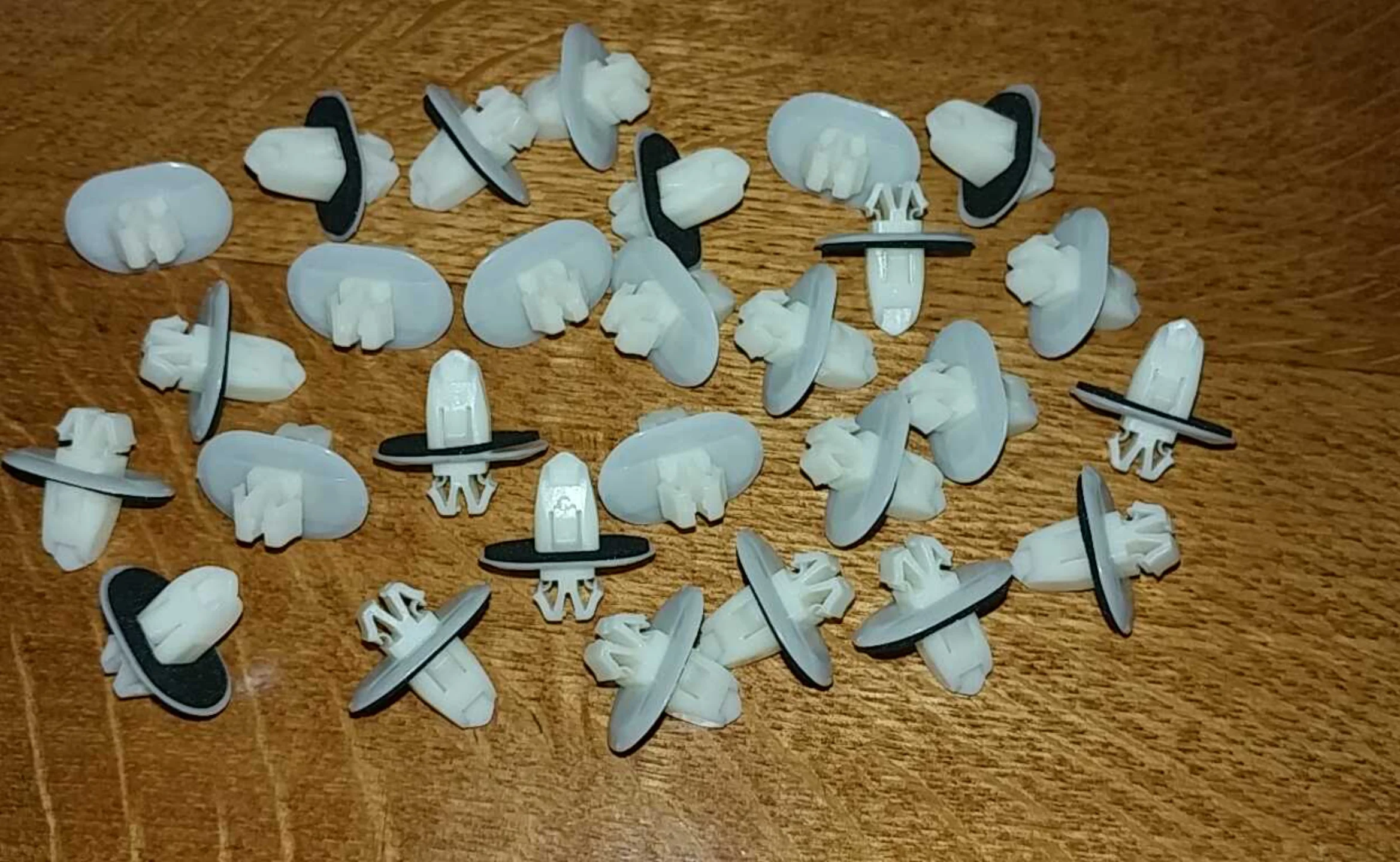 Toyota Land Cruiser Prado  96-02 Door moulding clips (28pcs) - $57.36