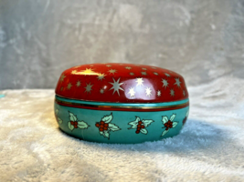 Mikasa Holiday Elegance Christmas Trinket Box Lidded Oval Stars Holly  F... - $5.39
