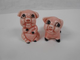 2 Vintage Miniature Porcelain Pink Glazed Pigs Made in Taiwan - £7.45 GBP
