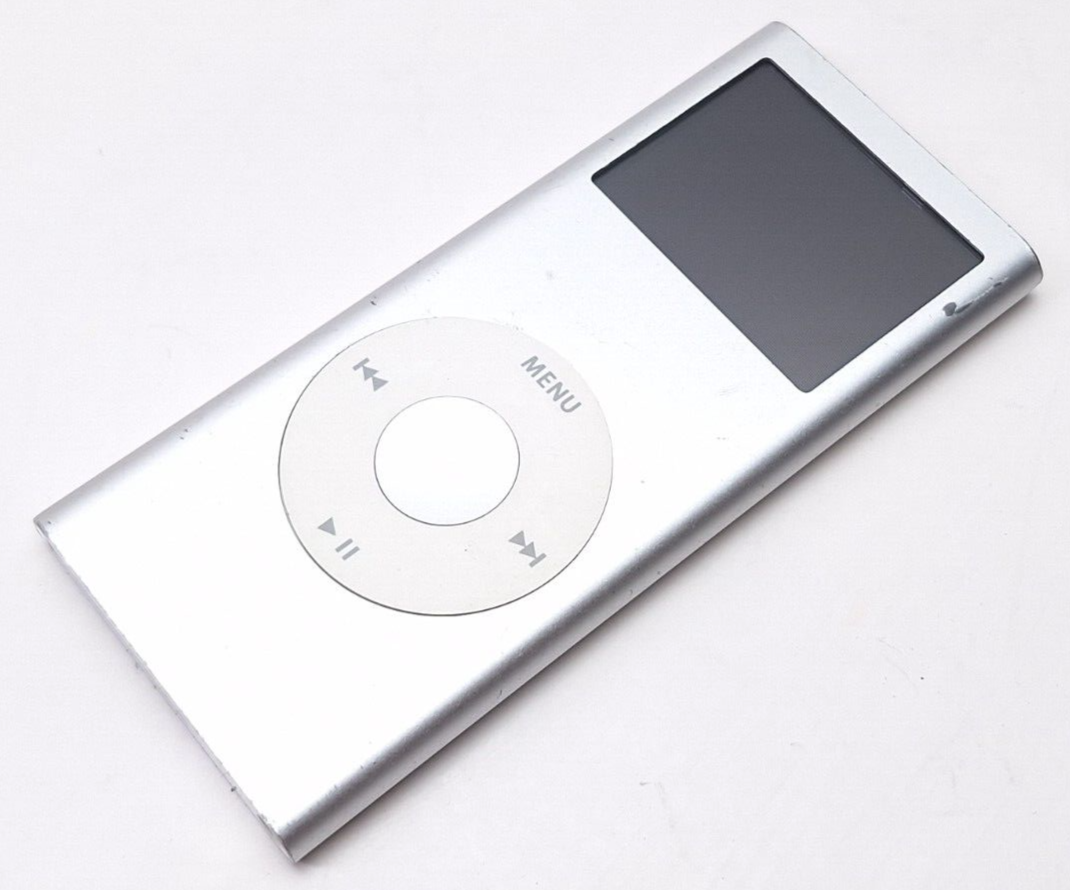 Apple iPod Nano 2nd Generation A1199 2GB Silver - MP3 Player - Parts/Repair - $9.46