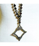 Marlyn Schiff Geometric Faceted Beaded Long Necklace - $439.30 MXN