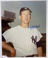 Whitey Ford Signed Autographed Glossy 8x10 Photo - New York Yankees - £47.01 GBP