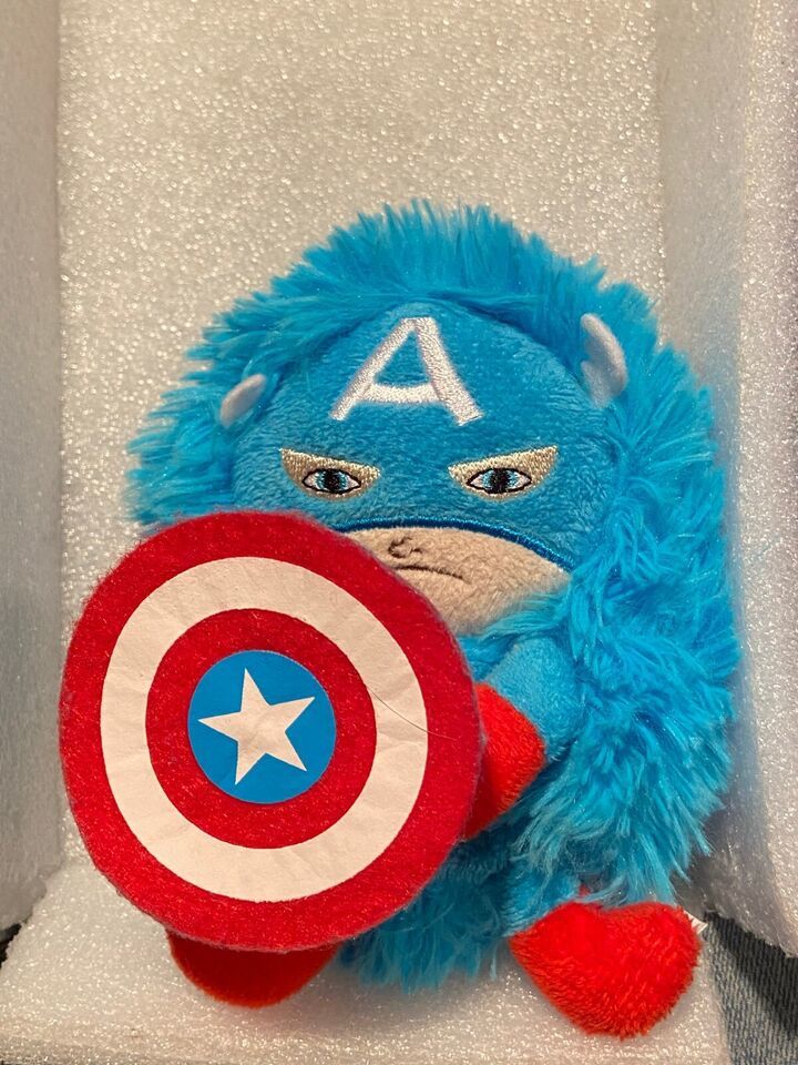 Marvel Hideaway Pets Captain America 5&quot; Plush *Pre-Owned/No Tag* mmm1 - $9.99
