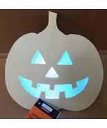Halloween LED Flash Lighted Plaque Wood Craft Creatology 7&quot; x7 1/2&quot; Pump... - £5.88 GBP