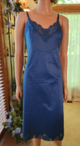 Vtg Vanity Fair Sz 38  Blue Taffeta Skirt Antron Nylon Lace Trim Full Dress Slip - £27.21 GBP