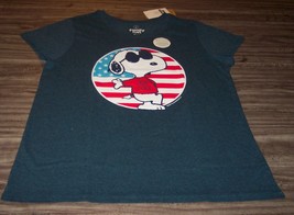 Women&#39;s Missy Peanuts Snoopy Joe Cool American Flag T-shirt Missy Small New - £15.64 GBP