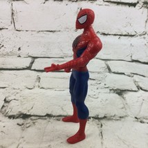 Spiderman 2016 Marvel Hasbro Figure Hand Positioned For Web Spraying 6" - $9.89