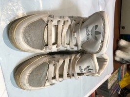 Mens Shoes- Adidas Size Uk 6 1/2 Colour White - $19.80