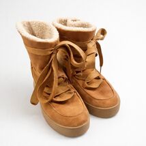 Universal Thread Sherpa Boots Thick Laces Size 6 Winter Cozy - $7.72