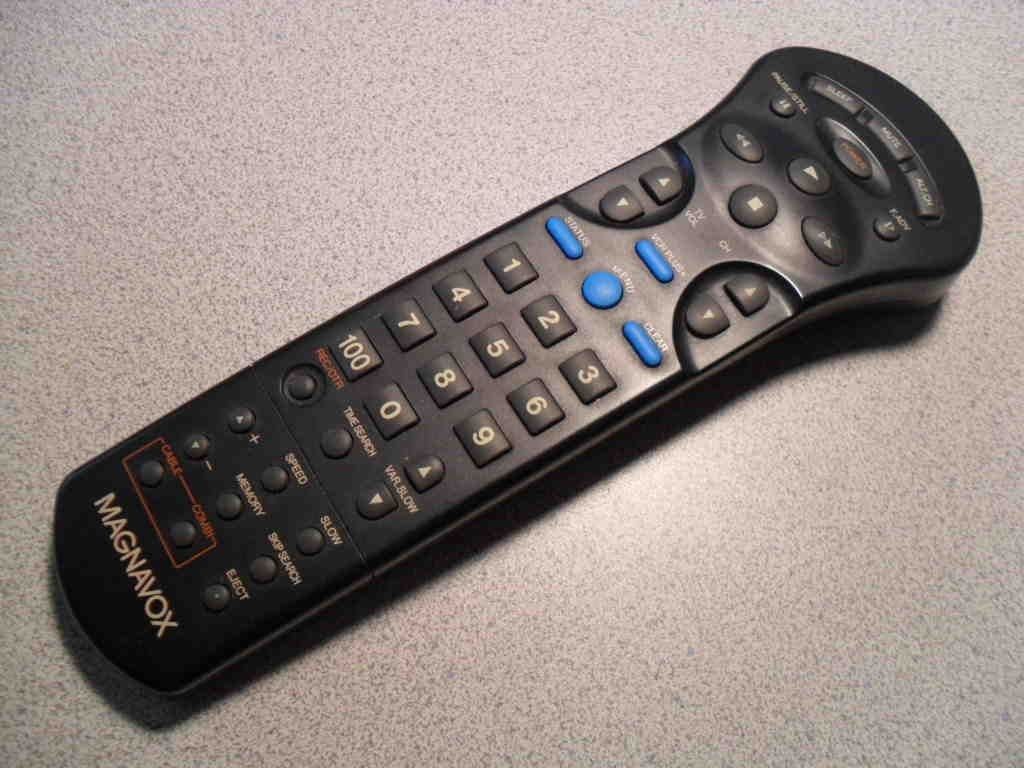 Magnavox UM-4-R03-AAA VCR/TV/Cable Remote Control Genuine Factory Origin... - $7.91