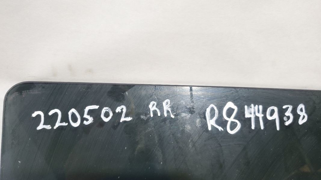 Right Rear Door Glass OEM 2006 2007 2008 2009 2010 Jeep Commander Item image 4