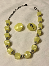 1960&#39;s MOD Yellow Lucite Bead Necklace and Earrings - £14.76 GBP