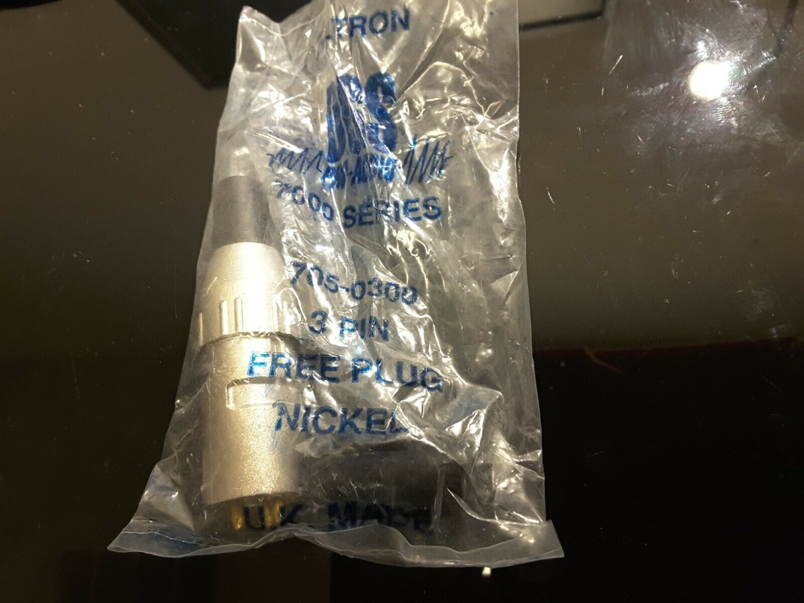 Deltron Emcon XLR CONNECTOR 705-0300 Die Cast Nickel Shell -Gold  NEW  $12 - $11.69