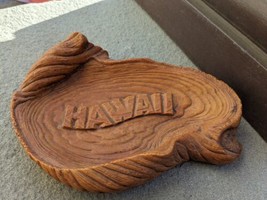 Vintage Hawaiian HapaWood Nut dish Hawaii Swirl design  souvenir  - £15.92 GBP