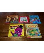 MIXED  CHARACTERS BOOK LOT Caillou Barney Little Bill - $15.35
