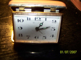 vintage small travel alarm clock {by bulova} - £7.79 GBP