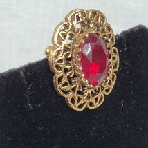 Vintage 1970's Sarah Coventry Gold Tone Brooch W/Oval Red Rhinestone Mar... - $23.77