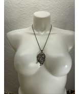 Vintage Gold Tone Glass Stone Leaf Necklace Estate Fashion Jewelry Find ... - $27.05 CAD
