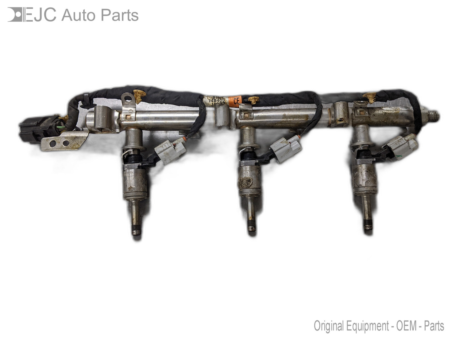 Right Fuel Injector with Rail For 11-16 Ford F-150  3.5  Turbo - $74.20