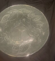 Vtg 13" Clear Glass Plate Etched Rabbit Bunny & Berry Design Decorative Display image 4