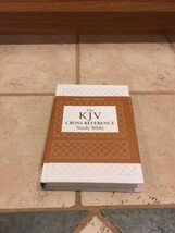 KJV  Study BIBLE WHITE Cross Reference DIAMOND HARD BACK RED LETTER - $17.57