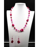 Vtg Fuchsia Abstract Bead Necklace &amp; Dangle Earring Set 27&quot; - $35.03 CAD