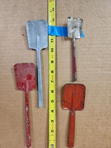 4 Lithograph Tin Sand Shovel red  Beach Toy Metal Vintage G - $46.39